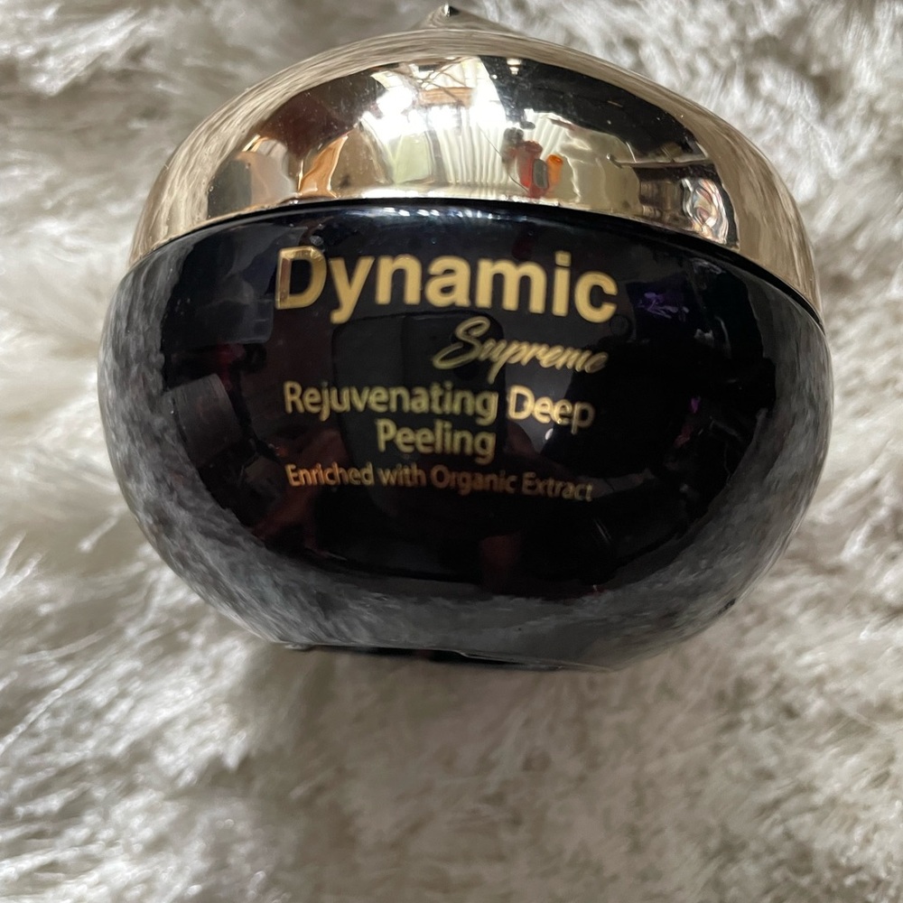 Rejuvenating Deep Peeling - Black and Gold